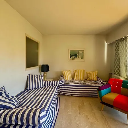Charming With Garden In Apartamento *