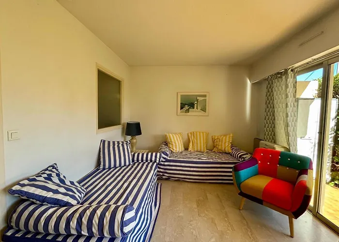 Charming With Garden In 公寓 *